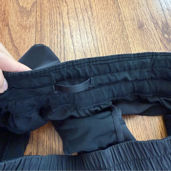 Lululemon Tracker Shorts in black size 12 - Picture 12 of 13